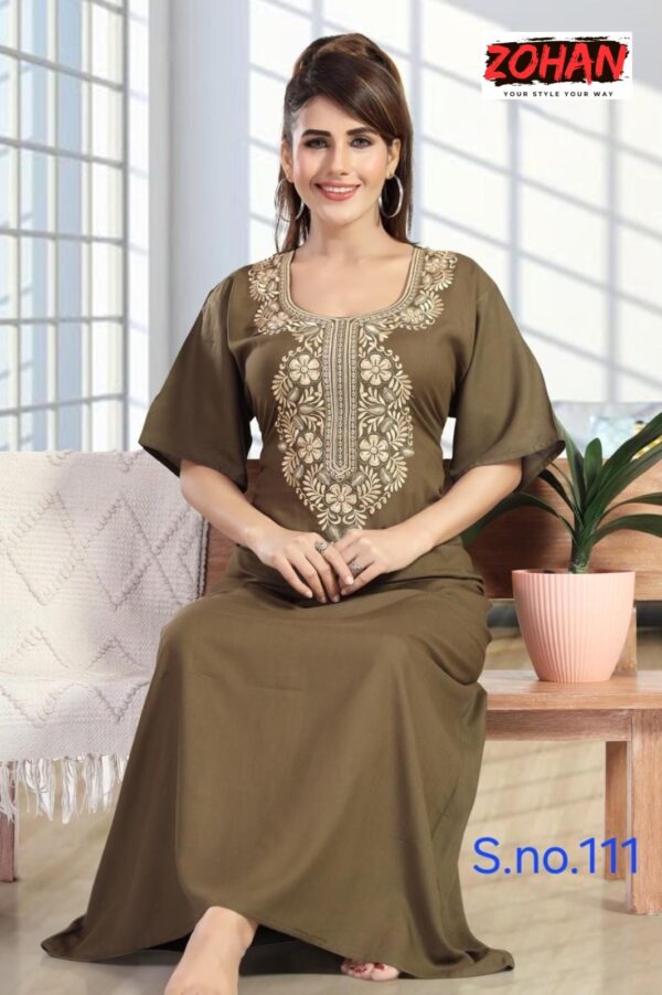 Round neck with embroidery kaftan