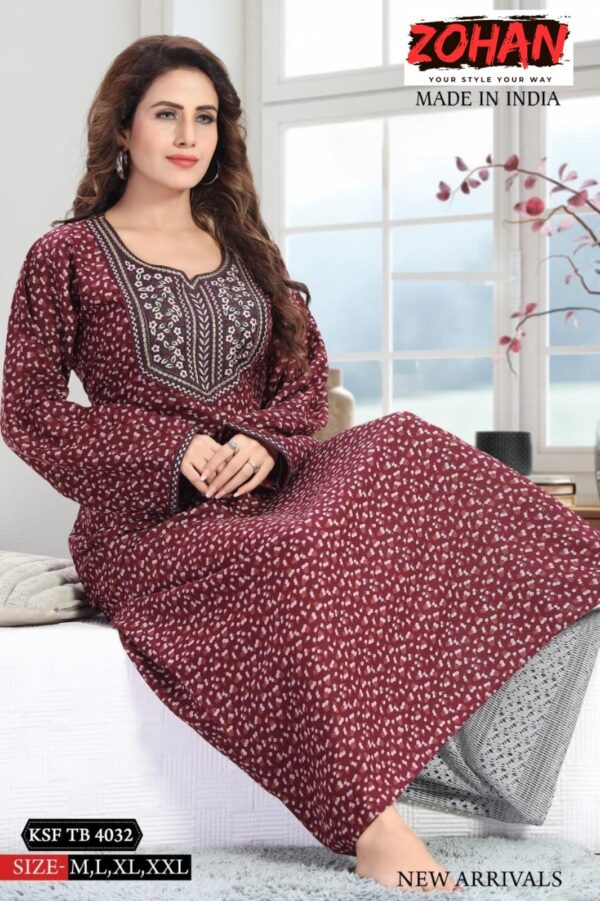 Elegance to the fabric and the neckline is accentuated by detailed embroidery Kaftan